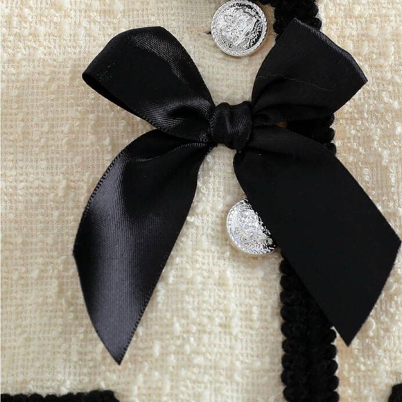 Ivory Baby Outfit - Picture 4 of 4